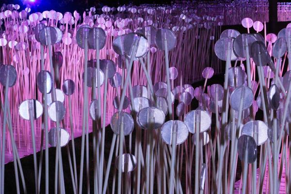 Held over four nights, 18th-21st January 2018, Lumiere London transformed six central London destinations into a vivid nocturnal art gallery. The festival attracted more than 1.5 million visits to 54 site-specific installations by international and UK artists from 14 different countries, many of which were completely new commissions.
